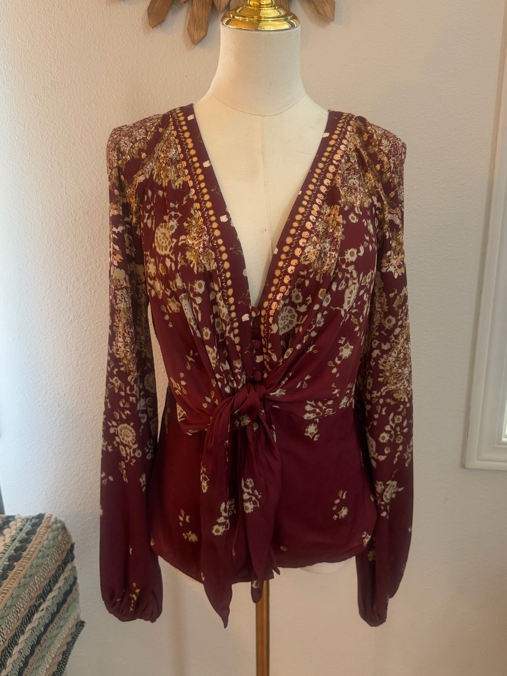 🌸 Free People Burgundy Floral Tie-Front Boho Blouse Size Small